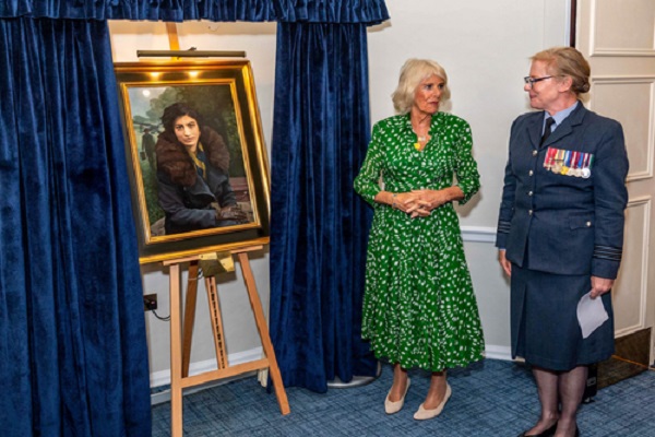 Fearless Indian Bath Spy Exploits